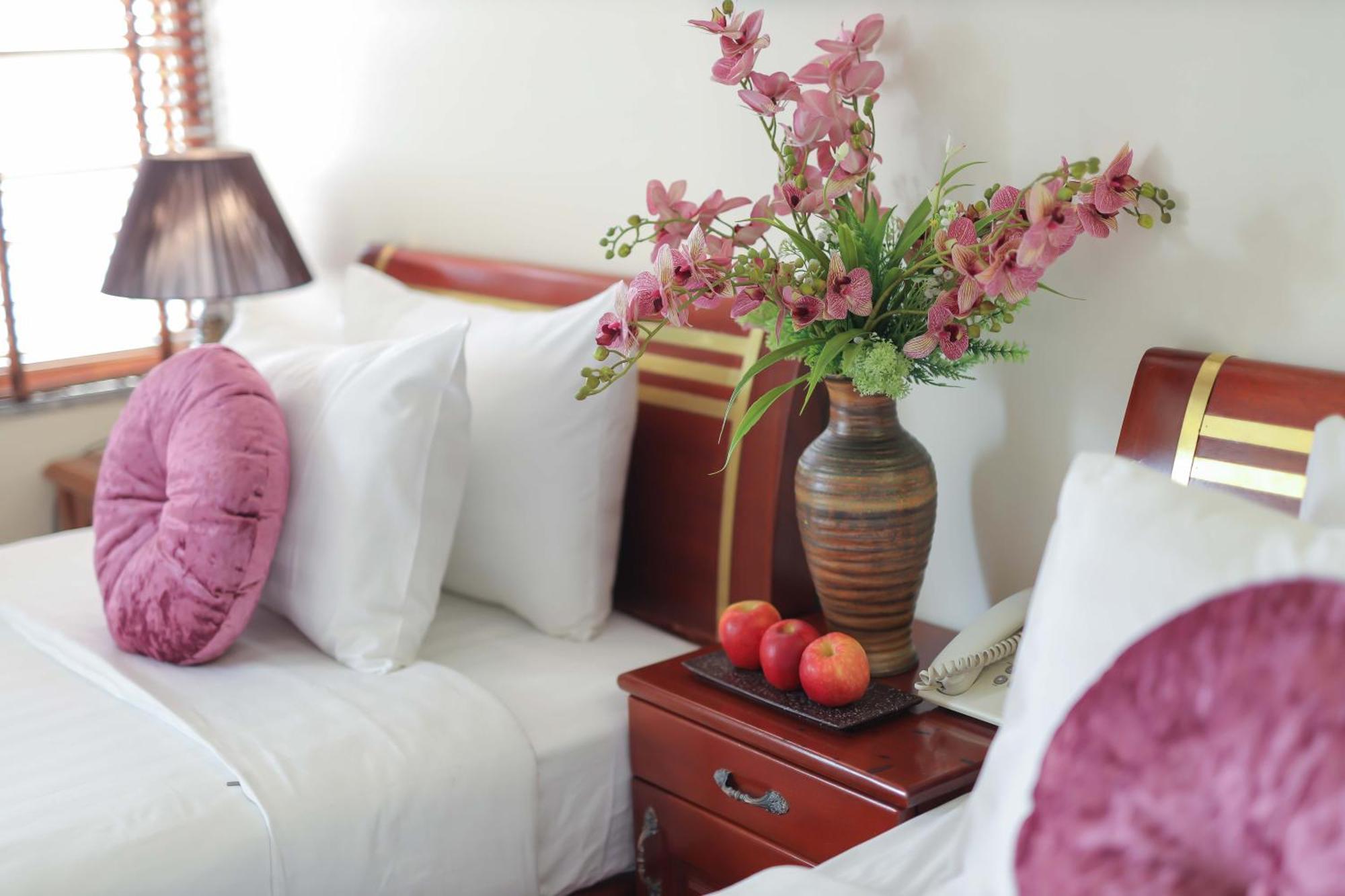 Viet Village Airport Hotel & Restaurants Hanoi Kültér fotó